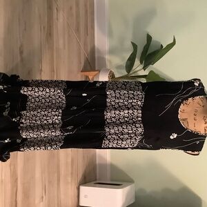 Chic Black and White Floral Maxi Dress